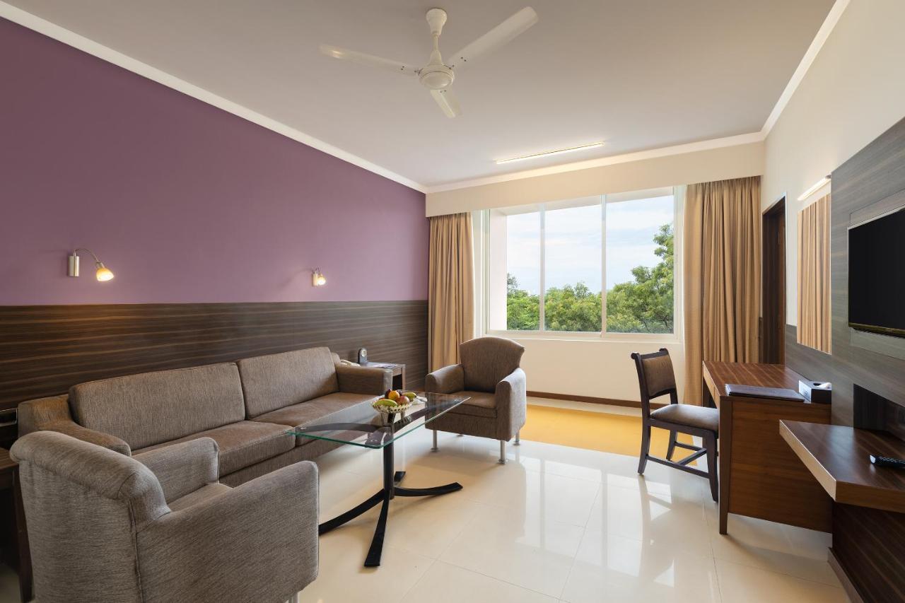 Sangam Hotel, Thanjavur ภายนอก รูปภาพ